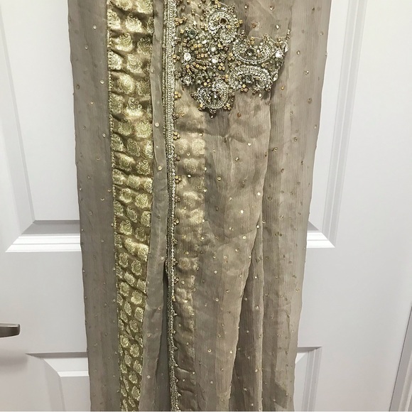 Formal Pakistani 3 Piece Maxi Dress/Churidar Pajama/Dupatta Green/Silver/Gold - Picture 12 of 16